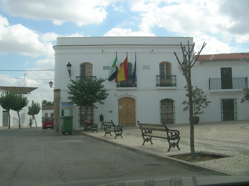 El Ayuntamiento de Valverde de Burguillos informa de un positivo por covid-19 en la localidad