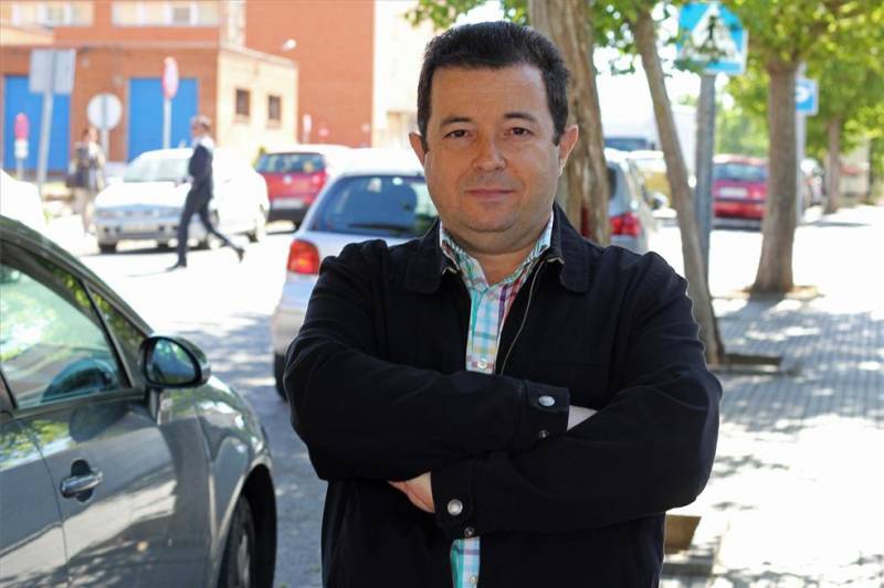 El alcalde de Fuente del Maestre, Juan Antonio Barrios, anuncia nuevas medidas de seguridad