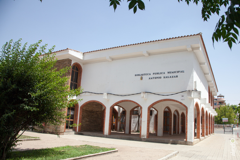 La Biblioteca Municipal Antonio Salazar de Zafra dejará de dar servicio a partir del próximo sábado 20 de Febrero