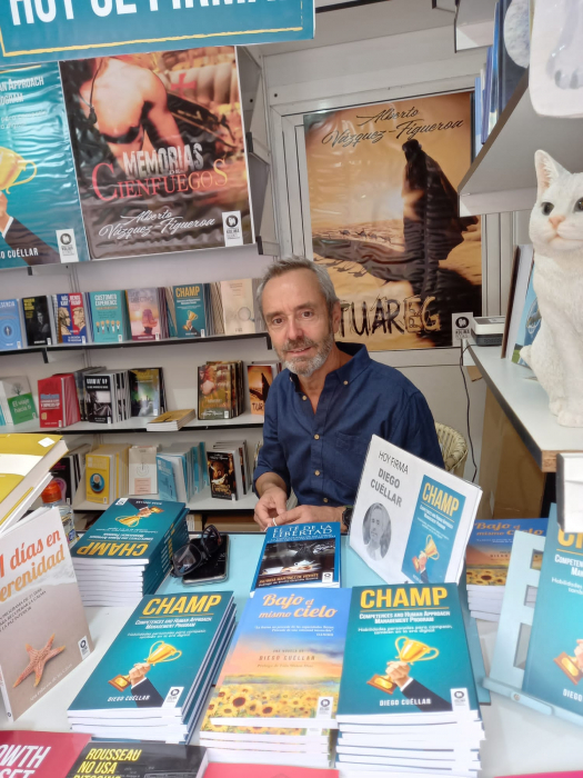 El fontanés Diego Cuéllar presentó su novela `Champ en la Feria del Libro de Madrid