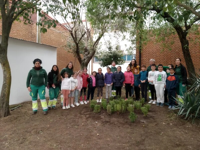 La EPD `El Piropo Blanco de Los Santos de Maimona continúa su proyecto con los colegios de la localidad