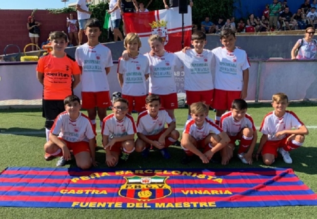 La expedición fontanesa participó en el XIV Torneo de Fútbol 7 de la Confederación de Peñas del F.C. Barcelona