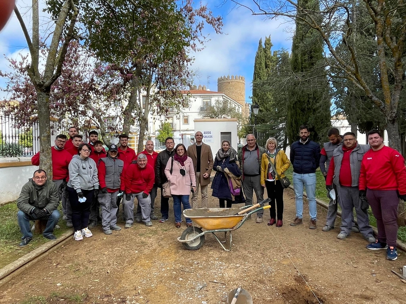 La Escuela Profesional Dual Zafra V recibe la visita de los alumnos del curso de cocina y restauración de la Fundación Asmi