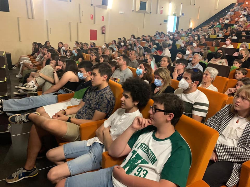 69 alumnos y alumnas de Zafra recibieron los Premios Destacando en la tarde de ayer