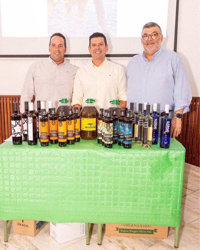 Entregado el premio del III Concurso Anual de Fotografía en Los Santos de Maimona