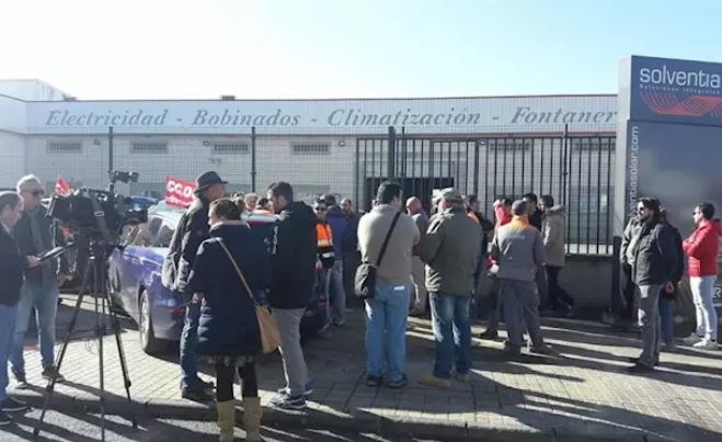 La plantilla de Solventia en Zafra secunda unánimemente la huelga parcial convocada por CCOO para reclamar el pago de nóminas