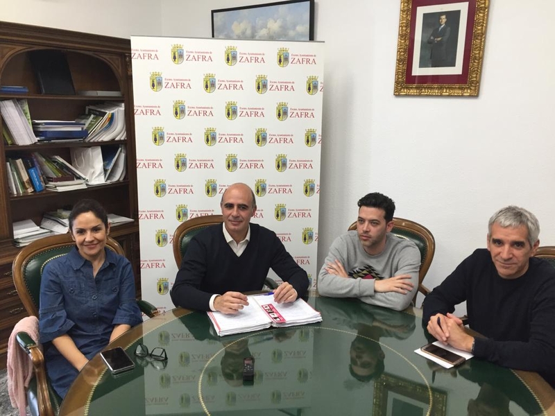 El alcalde de Zafra anuncia el cierre de la Escuela de Música, los museos y la Biblioteca Municipal