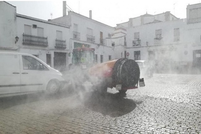 Las calles de Fuente del Maestre serán desinfectadas hoy y el próximo sábado 2 de mayo
