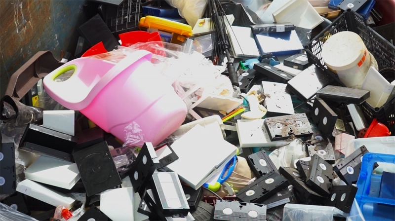 Más de 6 toneladas de plásticos no envases recuperadas para su reciclaje en el punto limpio de Promedio en Zafra