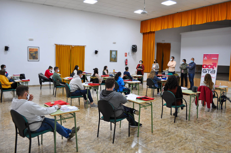 Diputación de Badajoz comienza un curso de Auxiliar de Veterinaria en Alconera