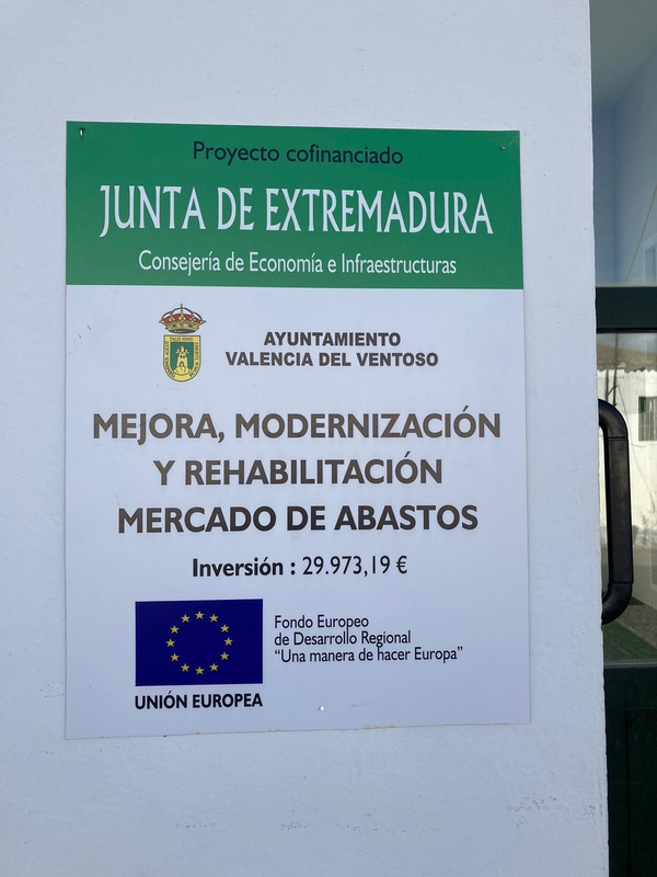 El Ayuntamiento de Valencia del Ventoso ha llevado a cabo las obras de mejora, modernización y rehabilitación del Mercado de Abastos