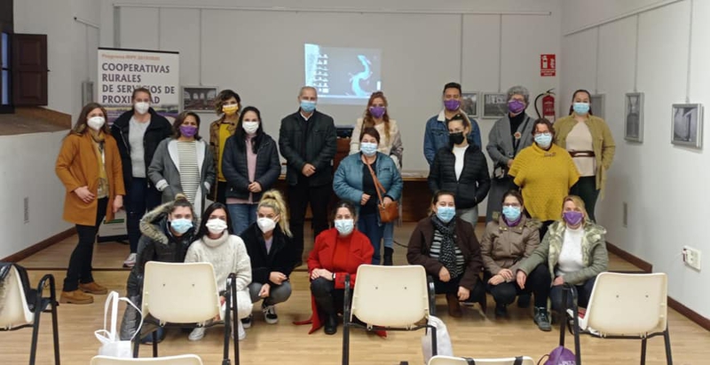 Clausurado en Burguillos del Cerro el Curso de Atención Sociosanitaria a Personas Dependientes en Instituciones