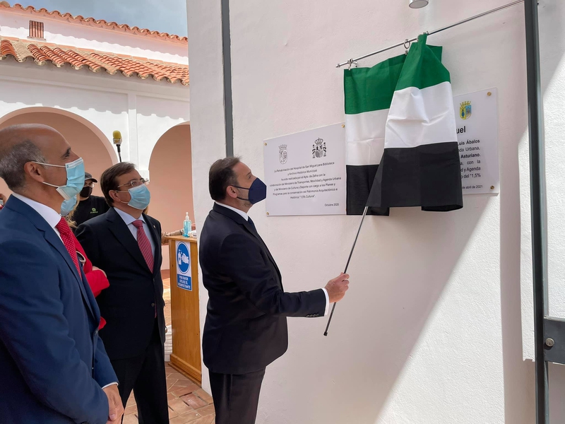 La nueva Biblioteca Pública y Archivo Histórico de Zafra quedaba hoy inaugurada