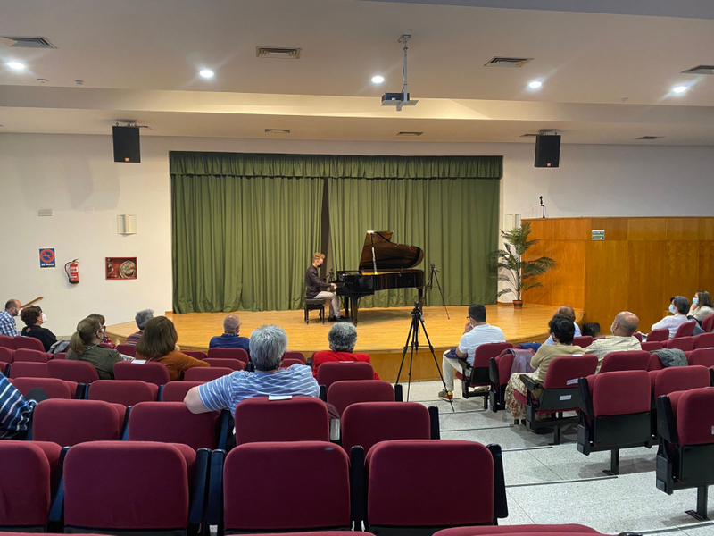 Raúl Salgueiro y Javier Jiménez ofrecieron un gran concierto de piano en Fuente del Maestre