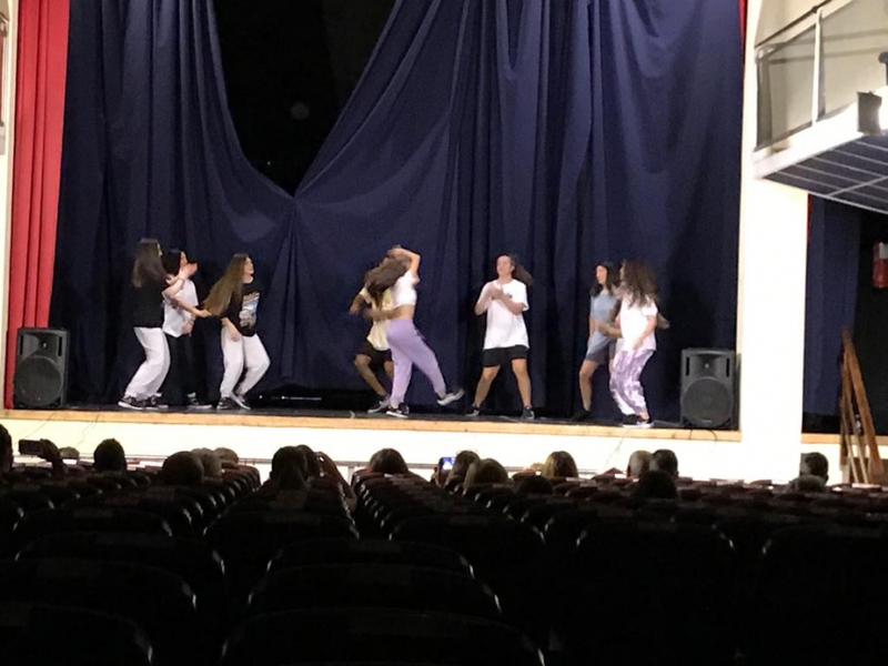 La Escuela Urban Dance de Badajoz ofreció un bonito espectáculo en Fuente del Maestre