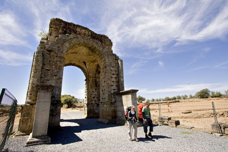 Cultura destina casi 200.000 euros para la mejora de la señalización de la Vía de la Plata