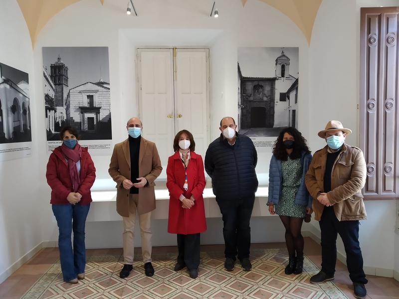 Inaugurada una exposición de murales de hospitales fundados en la Edad Media en Zafra