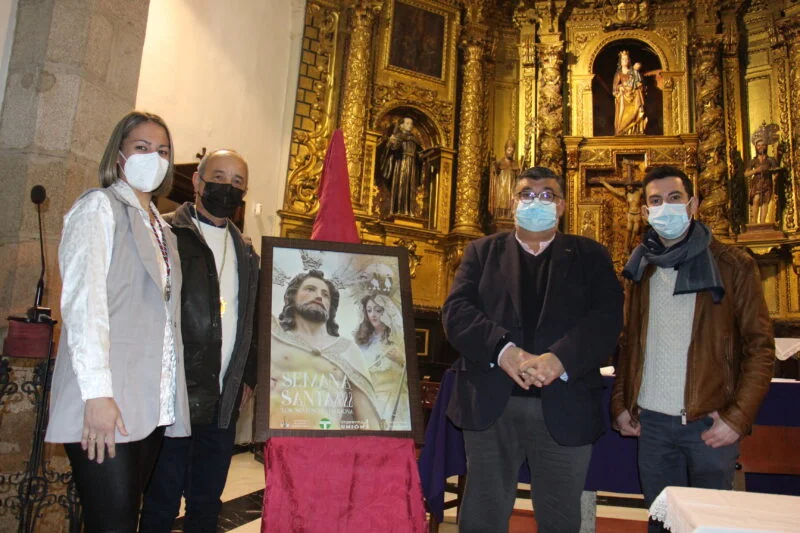 Diferentes actos de la Semana Santa 2022 de Los Santos de Maimona durante el fin de semana