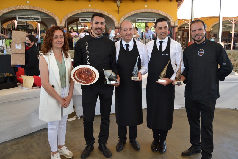 Alejandro Martín gana el XIV Concurso Nacional de Cortadores en Jerez de los Caballeros