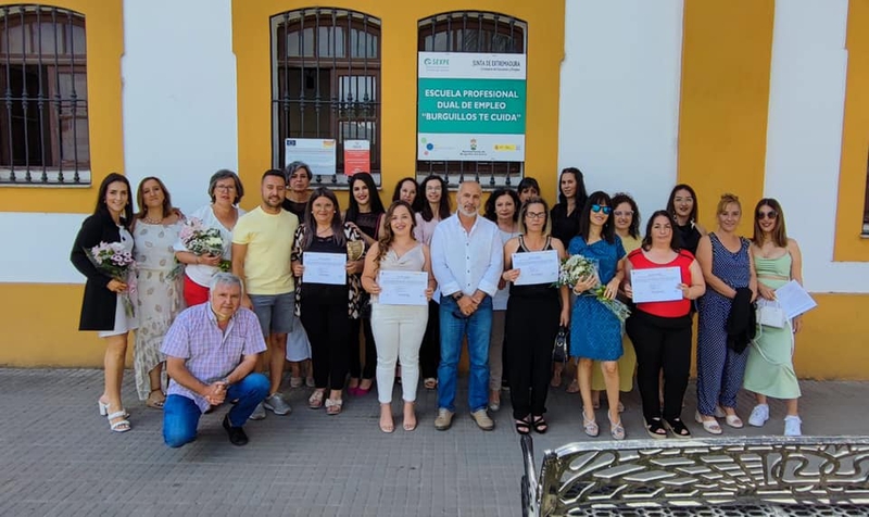 Clausurada la Escuela Profesional Dual `Burguillos Te Cuida