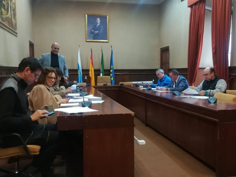 El Ayuntamiento de Zafra firma el convenio con las asociaciones de las escuelas deportivas