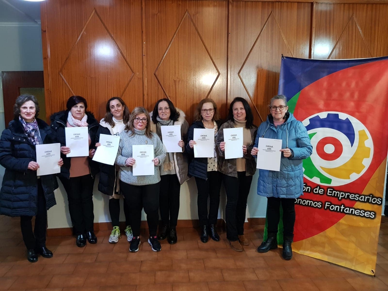 Entregados los cheques a los ganadores de la XI Campaña de Apoyo al Comercio Local de Fuente del Maestre