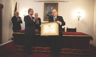 El médico santeño Joaquín Ortiz Tardío nombrado Presidente de Honor de la Real Académia de San Dionisio de Ciencias, Artes y Letras