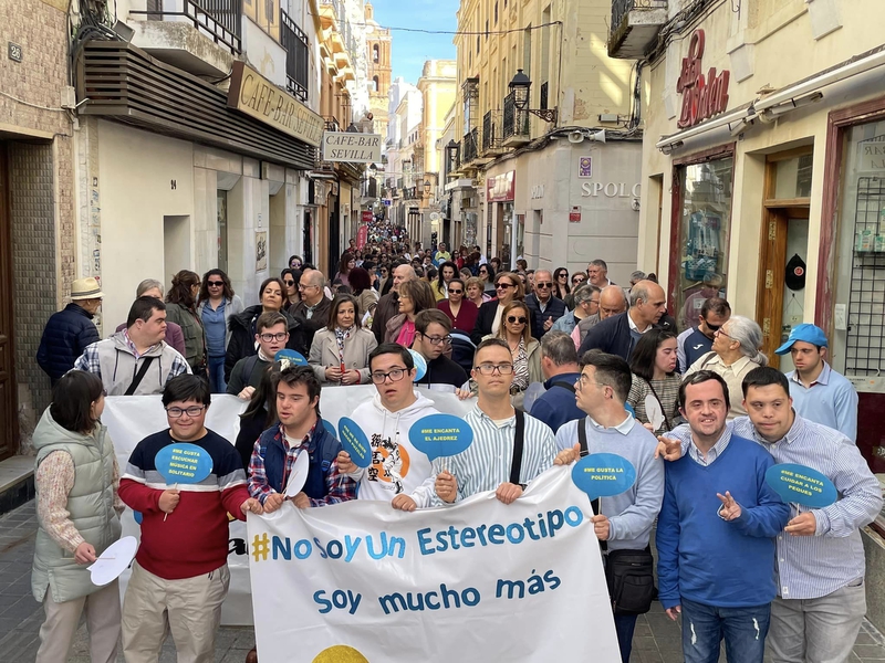 Más de 400 personas participaban hoy en la XI Marcha por la Diversidad de Down Zafra