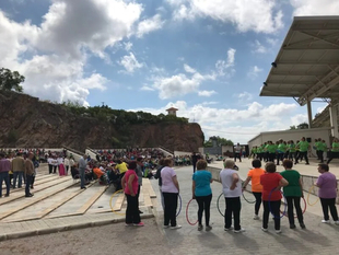 El Centro de Mayores de Los Santos de Maimona organiza la `X Muestra de tablas de gimnasia intercentros