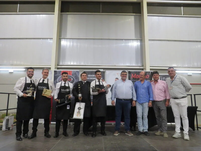 Vicente García vencedor del II Concurso Nacional de Cortadores de Jamón `El Piropo Blanco de Los Santos de Maimona