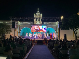 Clausurada la  Semana Cultural de la Uva Eva-Beba de Los Santos de Maimona tras ms de 15 das de actividades