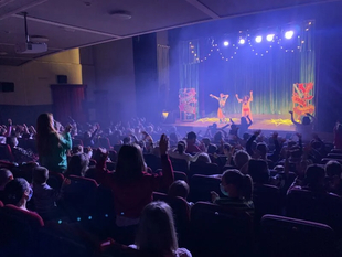La Concejala de Cultura de Los Santos de Maimona presenta la programacin para el otoo-invierno