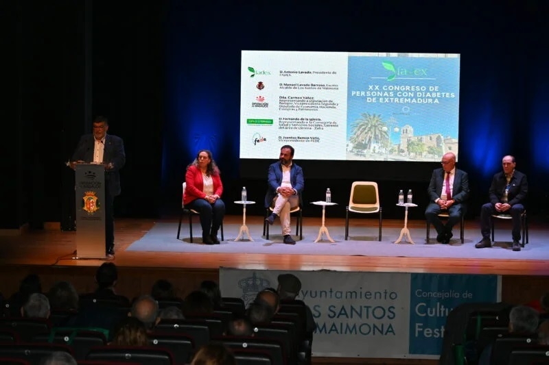 El XX Congreso de Personas con Diabetes de Extremadura celebrado en Los Santos de Maimona reivindica la importancia de la educación diabetológica