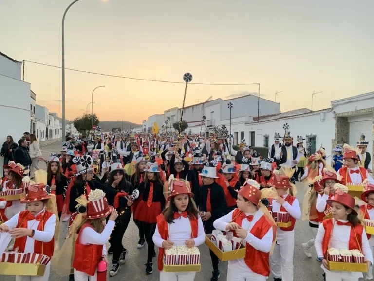 El Ayuntamiento de Los Santos de Maimona repartirá 1250 euros en premios para los mejores disfraces del carnaval