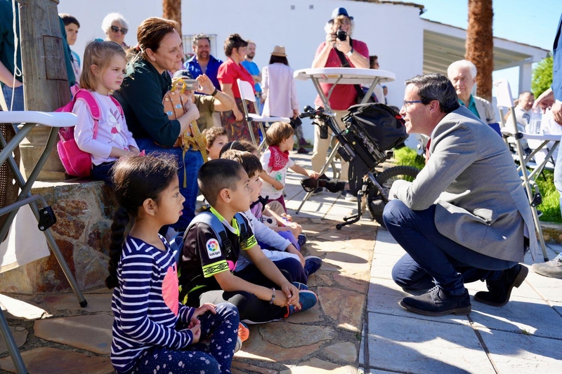 El presidente de la Diputación de Badajoz reivindica en Valverde de Burguillos las oportunidades que ofrece el mundo rural