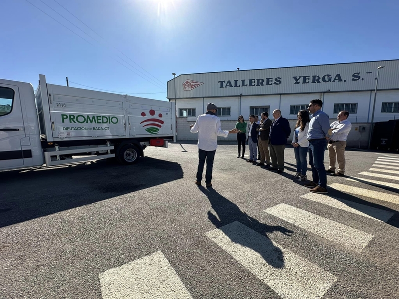 El Punto Limpio de Promedio en Zafra se adapta a la tecnología digital y actualiza su señalización