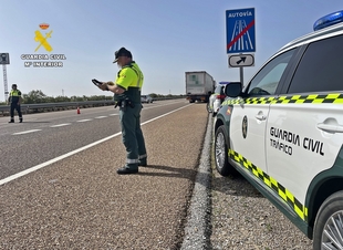 Investigado un camionero que conducía casi octuplicando la tasa de alcohol permitida en término de Calzadilla de los Barros