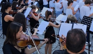 El aula de niños de la Escuela de Música de Zafra celebra mañana el concierto de carnaval en el Centro Sociocultural