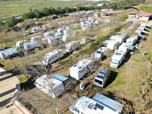 Unas 75 caravanas y 200 campistas participaron en la segunda quedada celebrada en Los Santos de Maimona