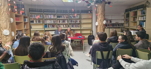 Celebrado un encuentro literario con Benito Estrella en el IES Fuente Roniel de Fuente del Maestre