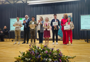 Los fontaneses Marta Alvarado y Carlos Jaramillo recibieron sus respectivos Premios de Educación