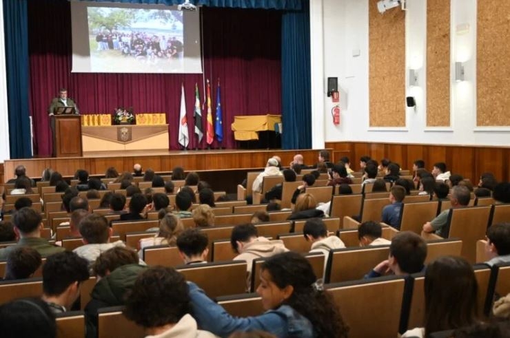 El Club de Baloncesto Maimona ya está hermanado con el Club Saskibaloia de Eibar