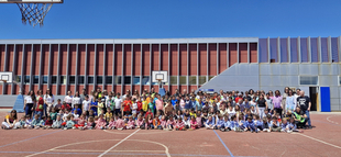 Jornada de exhibición de especialidades de la Guardia Civil en el Colegio Cruz Valero de Fuente del Maestre