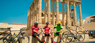 La Ruta Vía de la Plata celebra el Día Mundial de la Bicicleta emulando al servicio postal romano durante un mes desde Sevilla a Gijón