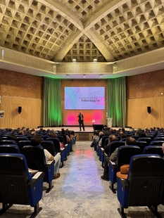 La Junta de Extremadura reúne en Zafra a casi un centenar de empresarios en una jornada clave para el tejido empresarial de la región
