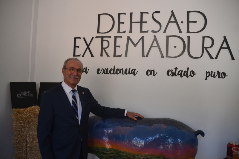 El empresario santeño Francisco Javier Morato nombrado presidente de la Denominación de Origen Protegida Dehesa de Extremadura