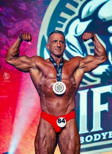 El culturista santeño José Luis Ortiz vuelve a brilla en el IFBB MR Universe Canary Islands