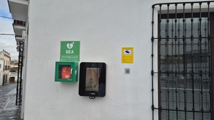 Colocado un Desfibrilador Externo Automatizado (DEA) en la puerta del Ayuntamiento de Valencia del Ventoso