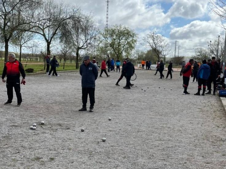 Iván Osuna e Iván Guerrero campeones del Torneo Local de Petanca de San Isidro en Los Santos de Maimona