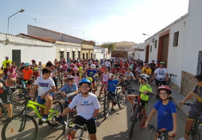 Gran éxito del decimoquinto Día de la Bicicleta celebrado en Fuente del Maestre